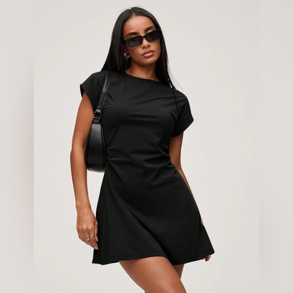 SHEIN Basics Black Mini Dress - Picture 1 of 4